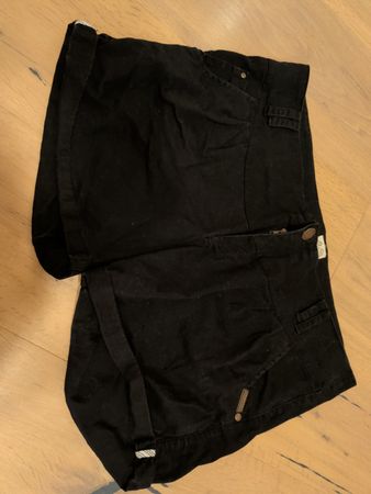 Schwarze Shorts von Ragwear Gr. 28