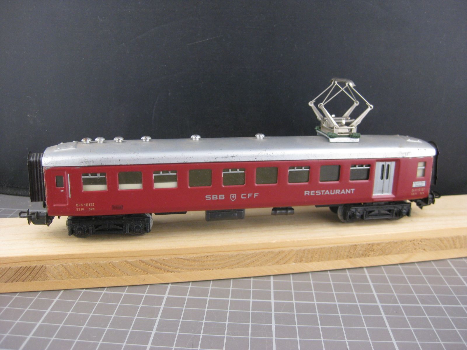 Märklin Modelleisenbahnen: Märklin SBB Speisewagen rot – Gebraucht aus Malters von Marosko