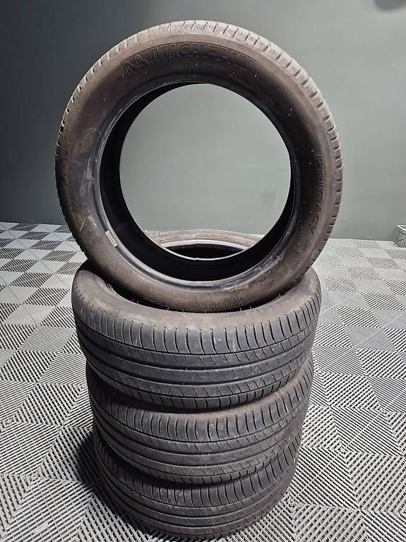 Pneus & Kompletträder: Pneus été 215 50 R18 Michelin – Gebraucht aus Bussigny von NoLimiit