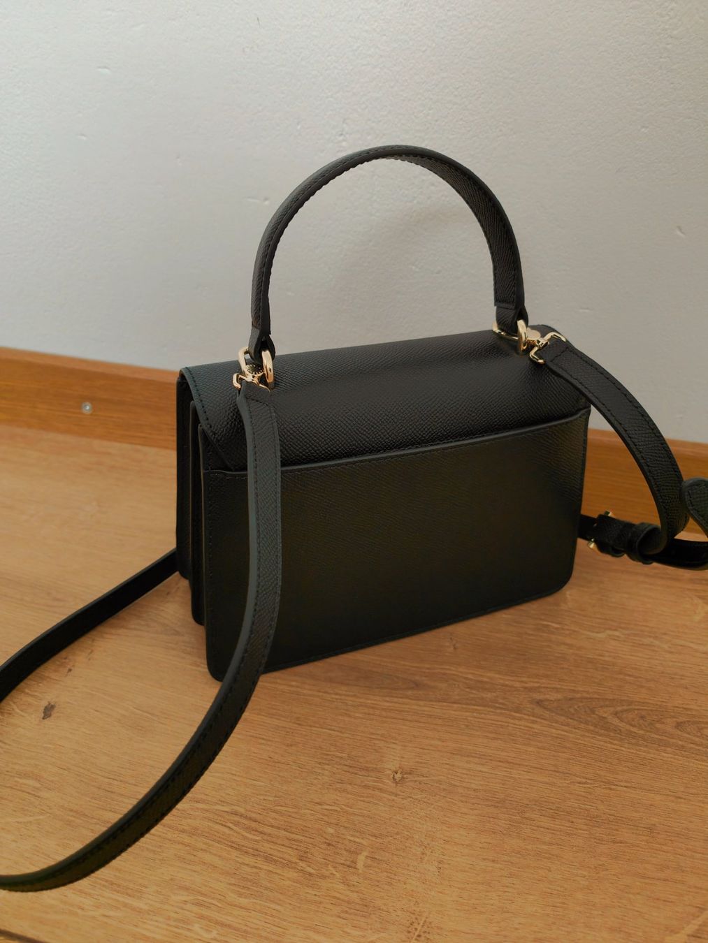 Furla Sacs femmes: Furla Tasche Original Neu – Neuf avec emballage d'origine à Buchs AG par Tracy.diep88 2