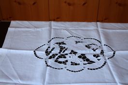 Tischdecke  Wandbehang  Vorhang  Richelieu weiss 72x76cm (4)
