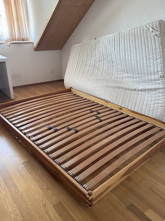 Lits: Futon Bett – D'occasion à Birsfelden par jon_687v 1