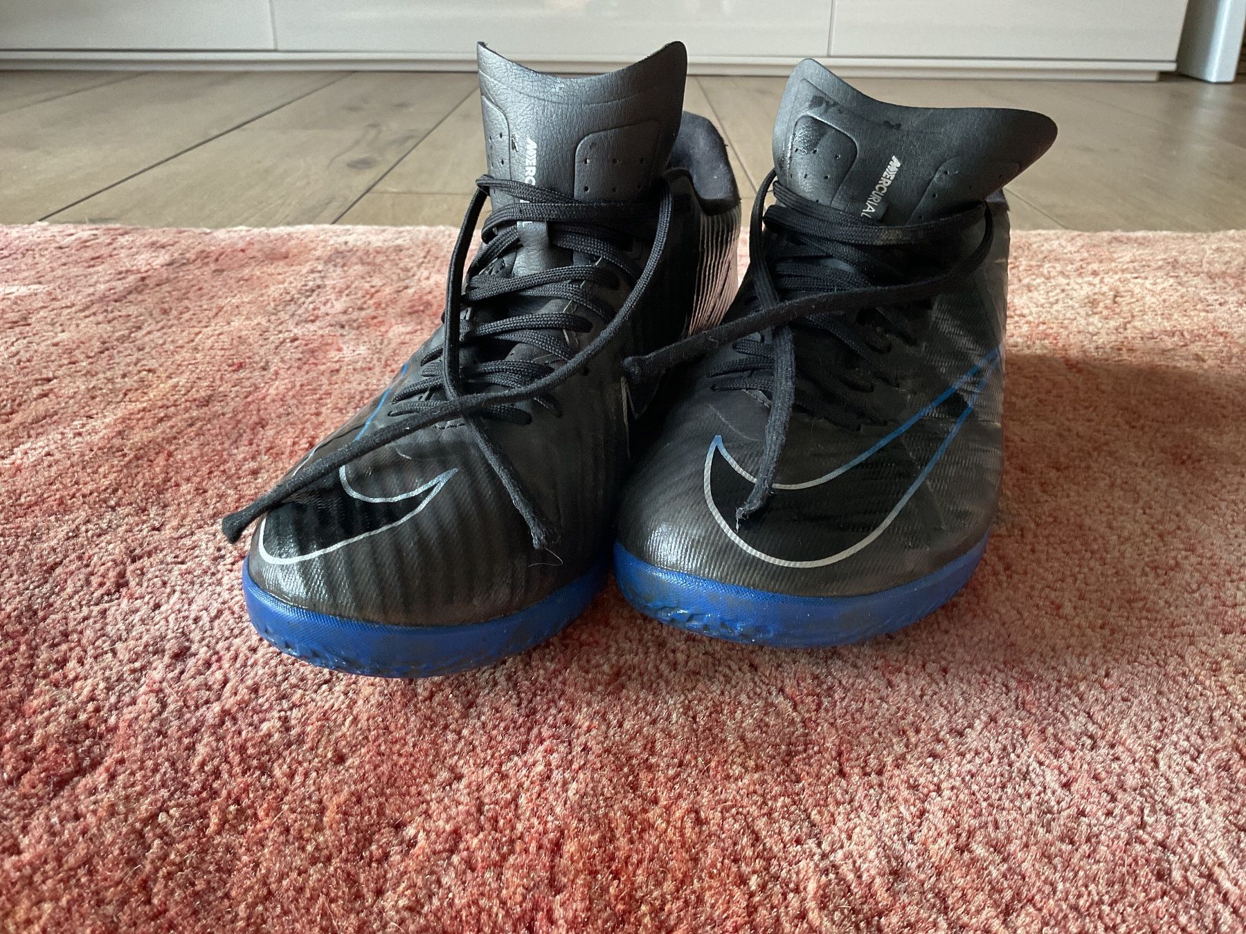 Chaussures garçon: Hallenschuhe – D'occasion à Remetschwil par Lulu099