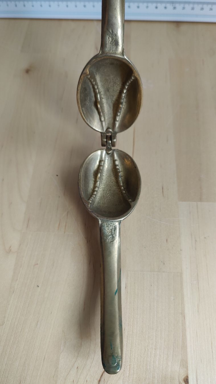 Elettrodomestici da cucina: Vintage Nussknacker Walnuss Messing (W12) – Usato da Neuenhof venduto da SchnaeppliAllerlei 4
