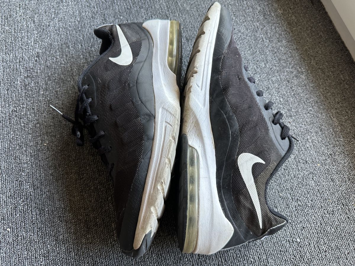 Nike Scarpe da uomo: Nike air max homme taille 46 noir – Usato da Bulle venduto da LeMoleson 3
