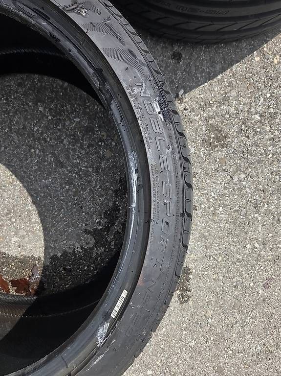 Sonstiges Schreiben & Zeichnen: Reifen Nankang 295 / 30 R19 – Gebraucht aus Alterswil FR von Brujos
