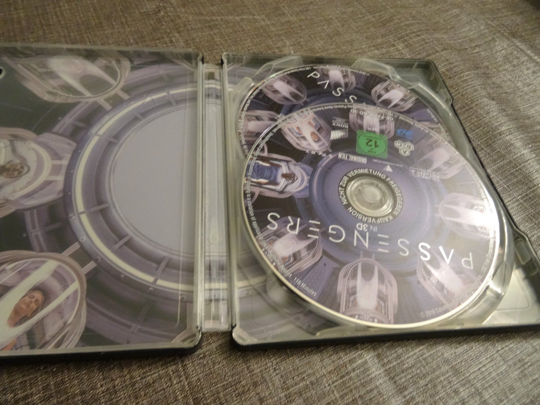 Tutti i DVDs: Steelbook Passengers Film 3D + 2D – Usato da Olten venduto da Disc-Verkauf 1