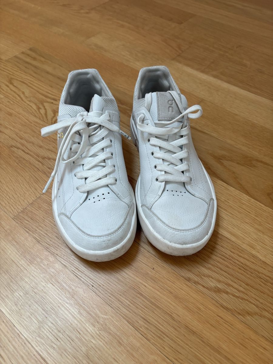 On Scarpe da donna: ON The Roger weiss 36.5 – Usato da Bettwiesen venduto da ras_9rk9 1