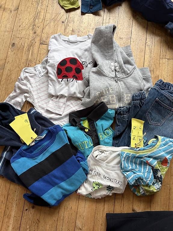 Lotti & Set di vestiti: Kleider Paket Kind 92 – Usato da Erlinsbach SO venduto da paula.s
