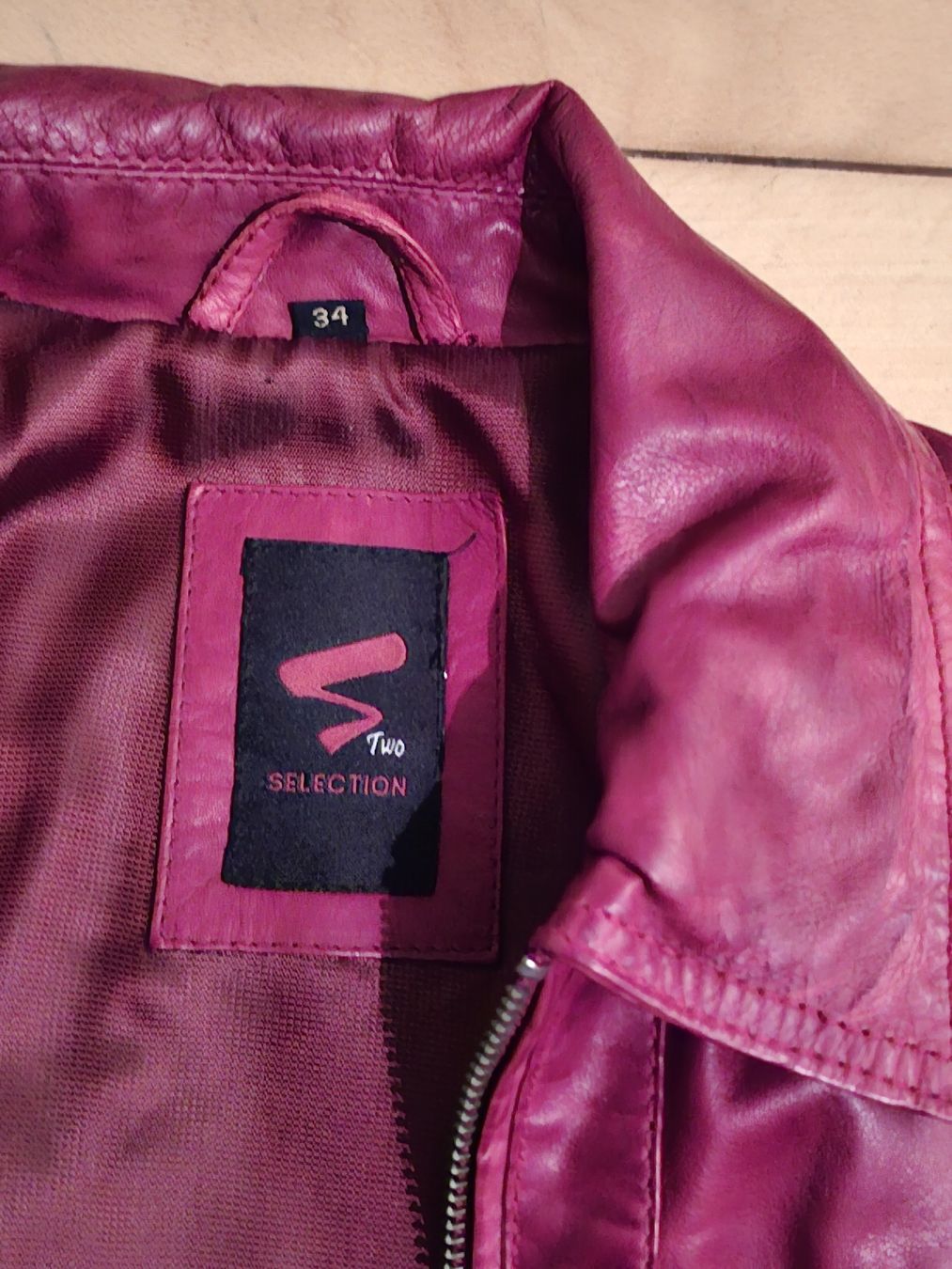Giacche: Bordeaux rote Lederjacke, Two Selection, Grösse 34 – Usato da Stäfa venduto da UH82 2