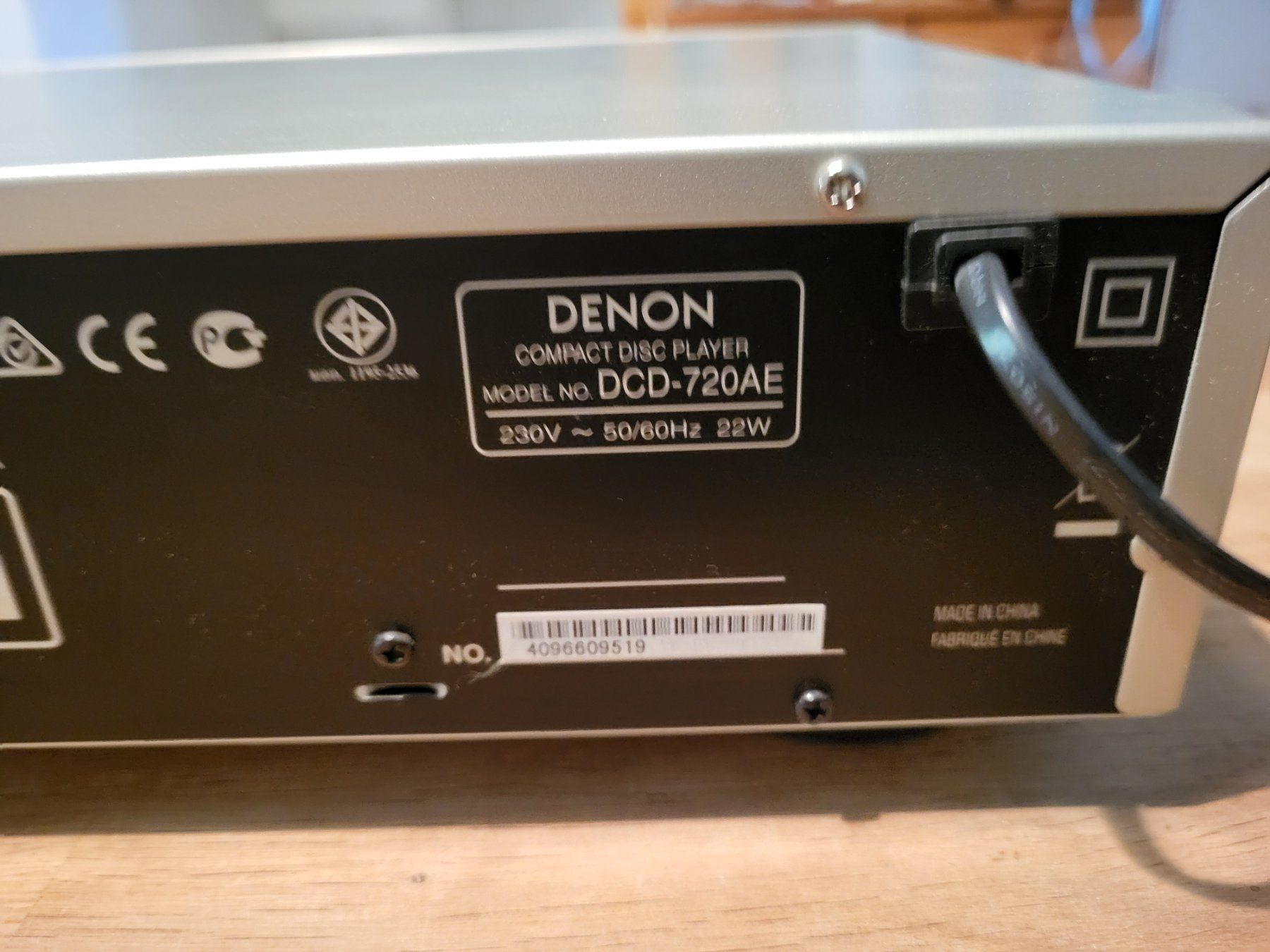 Denon Lettore multimediale & Streamer: Denon DCD-720AE CD-Player, silber (Fernbedienung/Anleitung) – Nuovo (secondo la descrizione) da Urtenen-Schönbühl venduto da Lari1 7