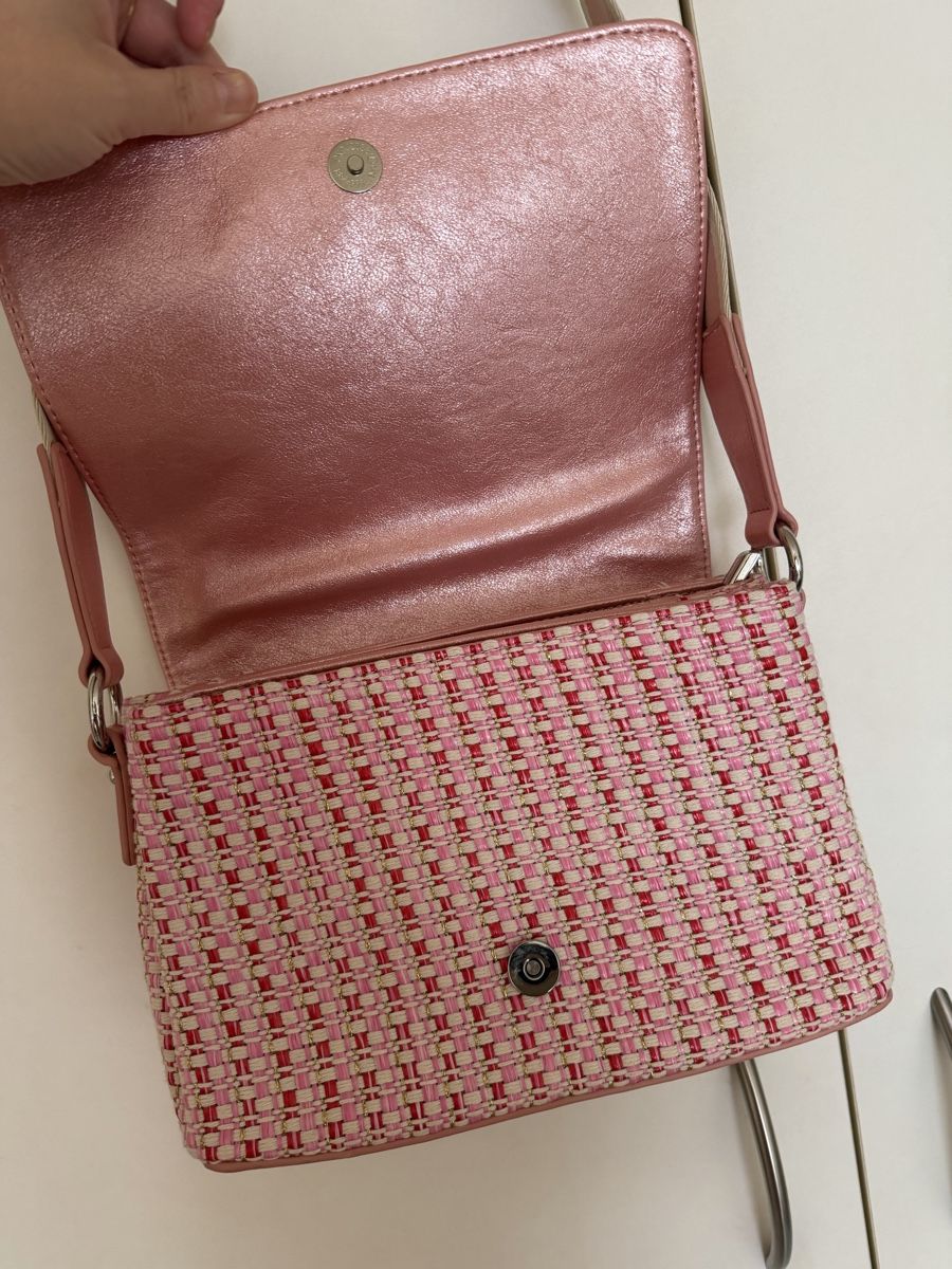 Sacs femmes: Fuchsia Tasche – D'occasion à Basel par Brunner.T 2