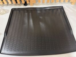 Neue Original Audi Q3 (F3) Gepäckraumschale
