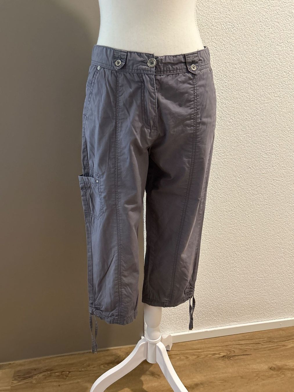Pantaloni: 3/4 Sommerhose grau von Chicorée – Usato da Brunnen venduto da Nala2929 1