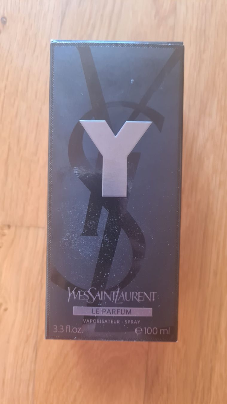 Saint Laurent Profumi & Eau de Toilette: YSL Y Le Parfum 99% full – Usato da Lippoldswilen venduto da elelaib