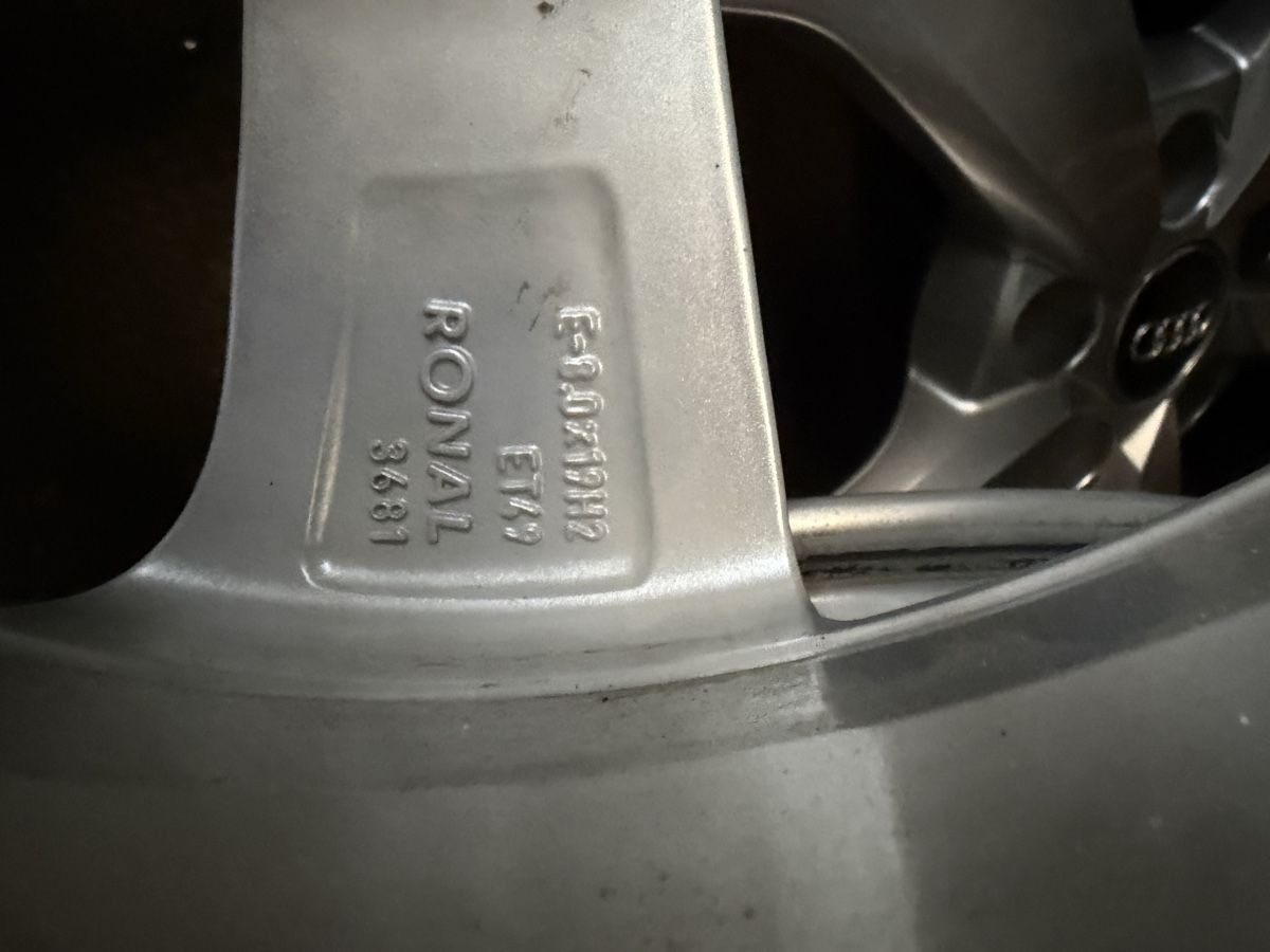 Audi Cerchioni: Jantes 19 Audirs3 – Usato da Tramelan venduto da mag_27s8 3