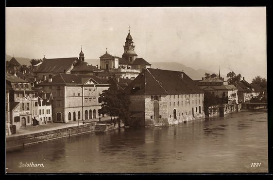 Ansichtskarten: AK Solothurn, Stadtansicht am Flussufer – Gebraucht aus Berlin von bartko-reher