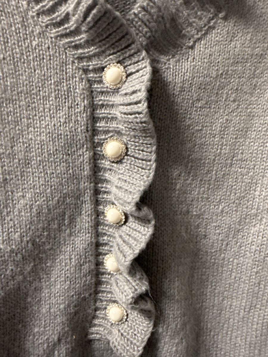 Shein Maglioni & Felpe: Grauer Strickpullover mit Rüschchen und Perlen, Grösse S – Nuovo (secondo la descrizione) da Arbon venduto da llaauraa 1