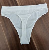 Weisser String mit Herz-Applikation, Gr. L Neu