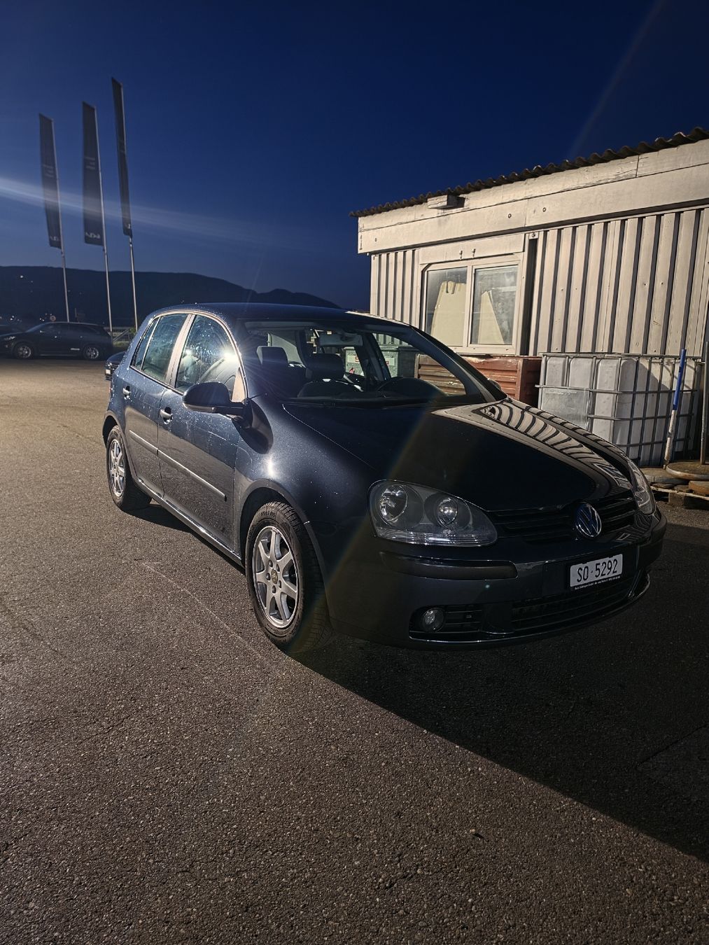 VW Automobili: VW Golf 5 2.0 fsi – Difettoso da solothurn venduto da A5292