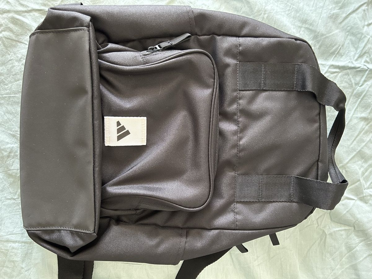 Adidas Zaini: Rucksack Adidas neu – Nuovo (secondo la descrizione) da Wohlen b. Bern venduto da Honeypie