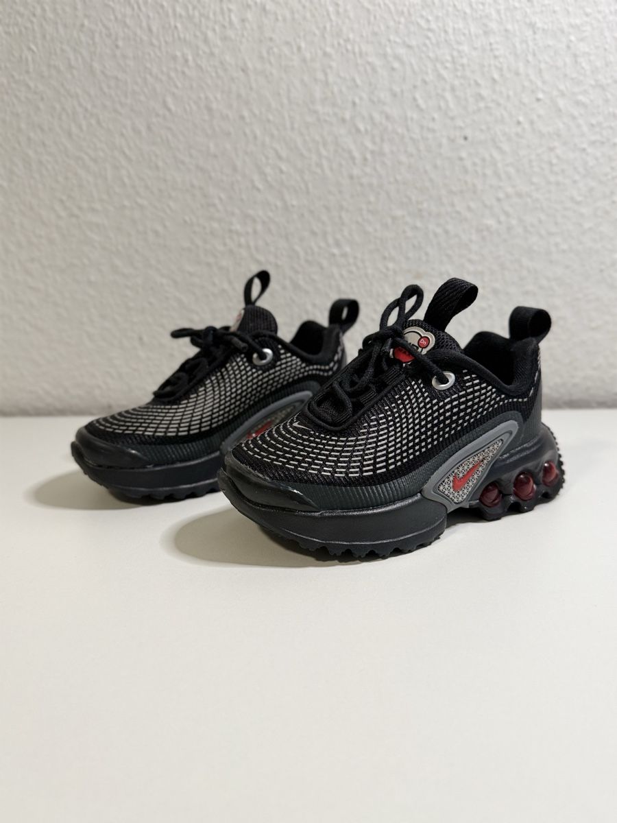 Nike Scarpe per ragazzi: Sneakers Nike Air Max Dn Grs. 25 – Usato da Wetzikon ZH venduto da oli_bbq2