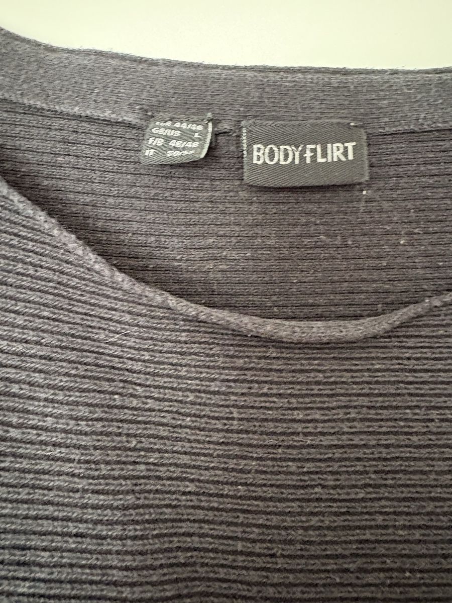 Maglioni & Felpe: Pulli schwarz, Bodyflirt, L – Usato da Azmoos venduto da alix001 1