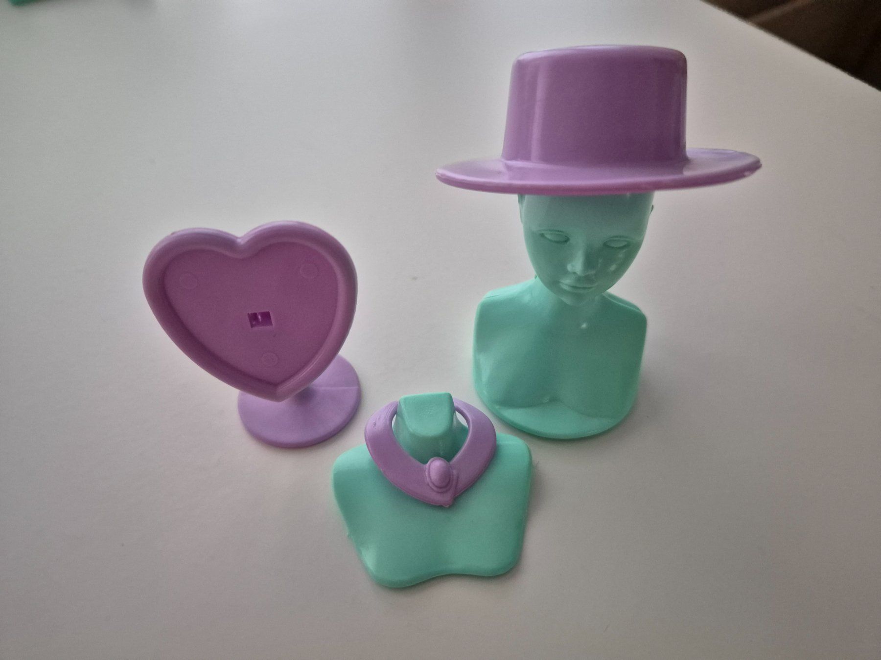 Puppen: Barbie Beauty Büsten Set – Gebraucht aus Zürich von pau_y8mv 6