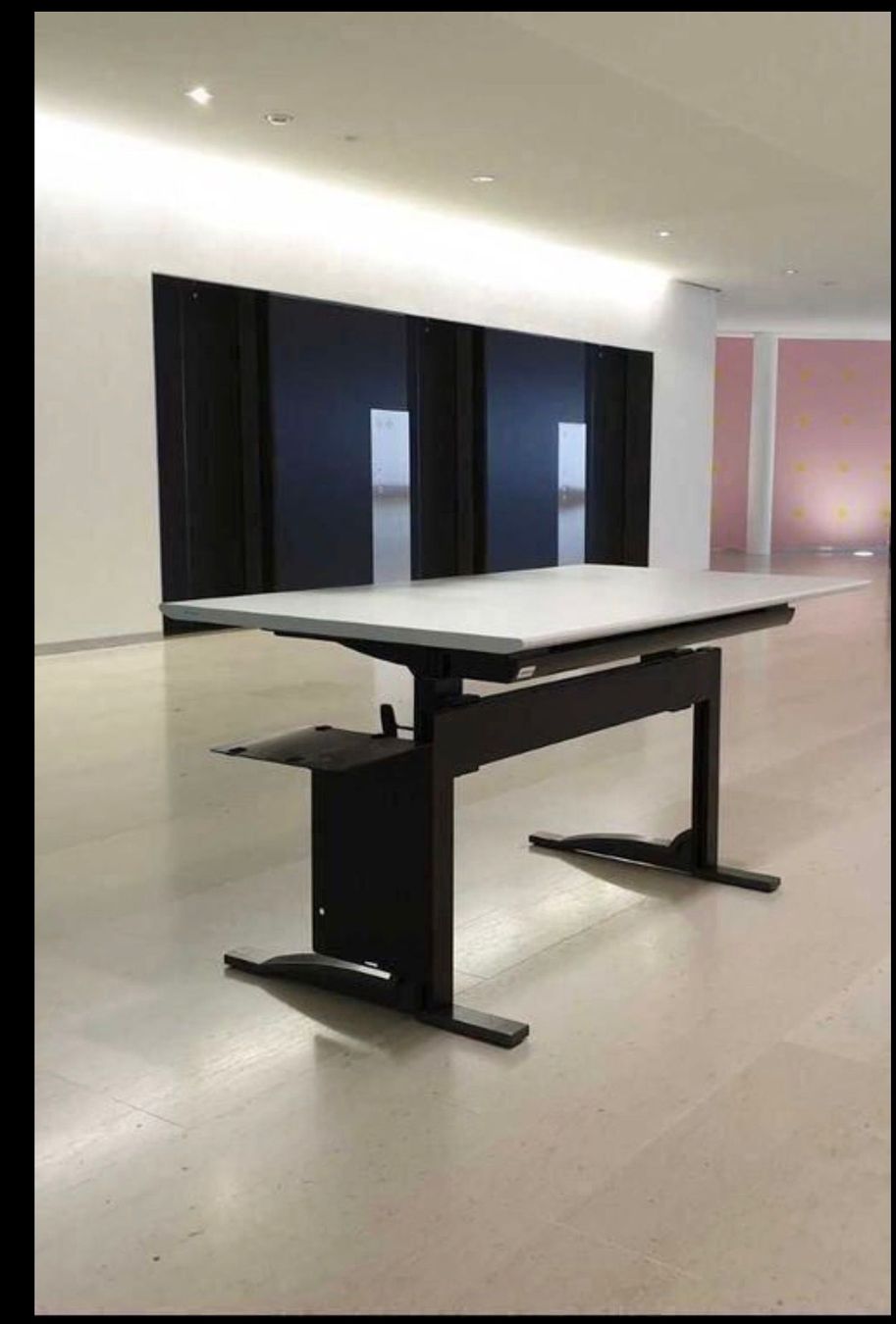 Scrivanie: Bürotisch 200x90, alter Konstruktion – Usato da Spreitenbach venduto da Garjulia