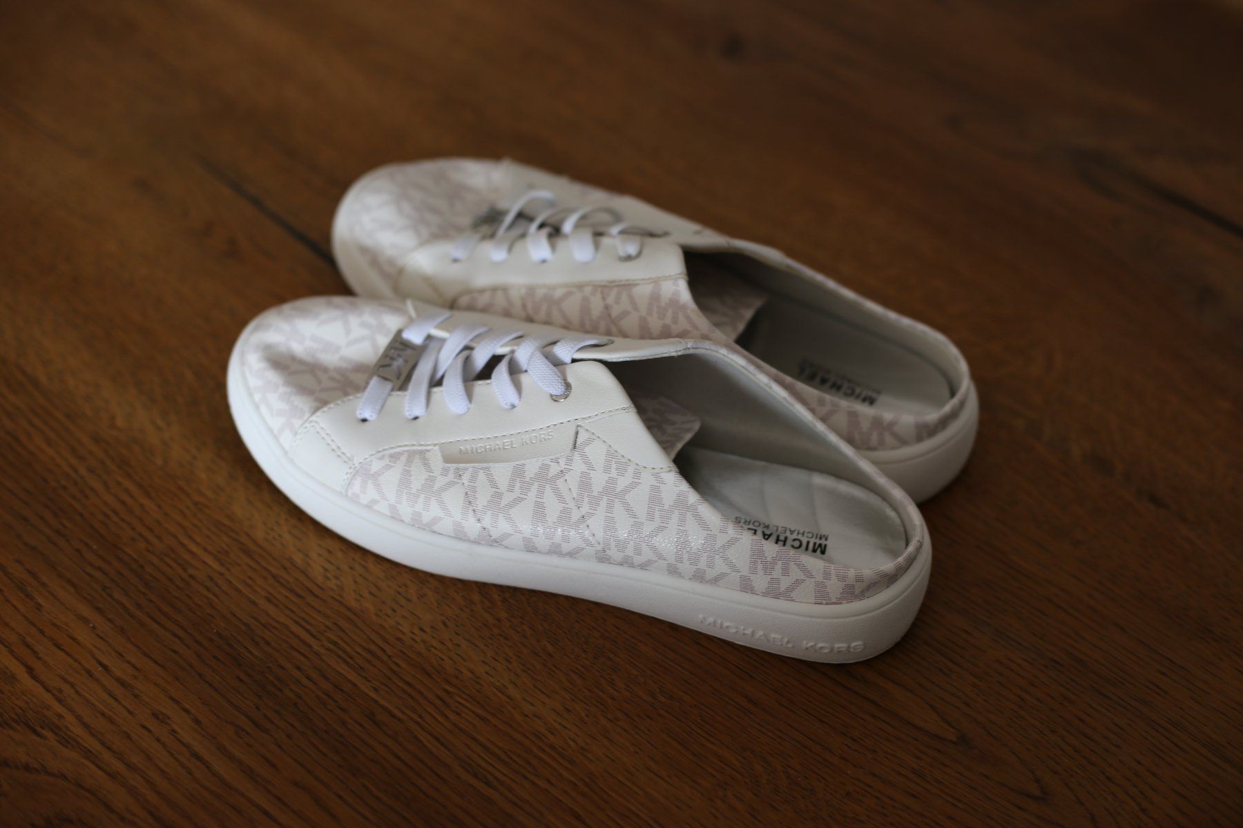 Michael Kors Scarpe da donna: Weisse Michael Kors Damen Sneaker Grösse 36 – Usato da Ruswil venduto da deb_w5rv 1