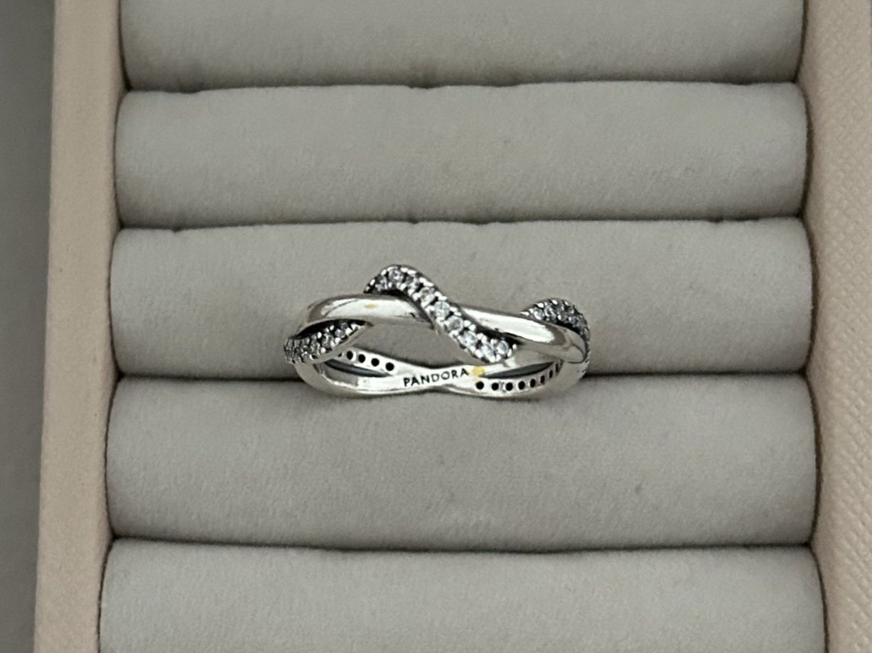 Pandora Anelli: Original Pandora Funkelnde Verschlungene Welle Ring - RRP 75 – Usato da Rheinfelden venduto da Boutique_Luxe 1