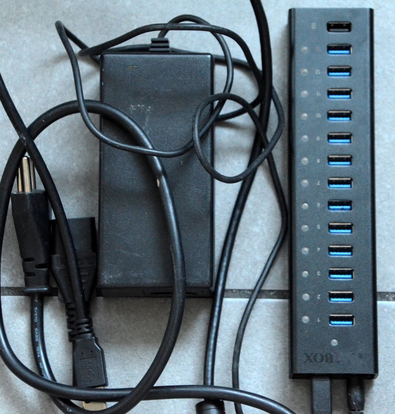 Hub & Switch: Icy Box 13 port hub USB – Usato da Collonges venduto da arashee 2