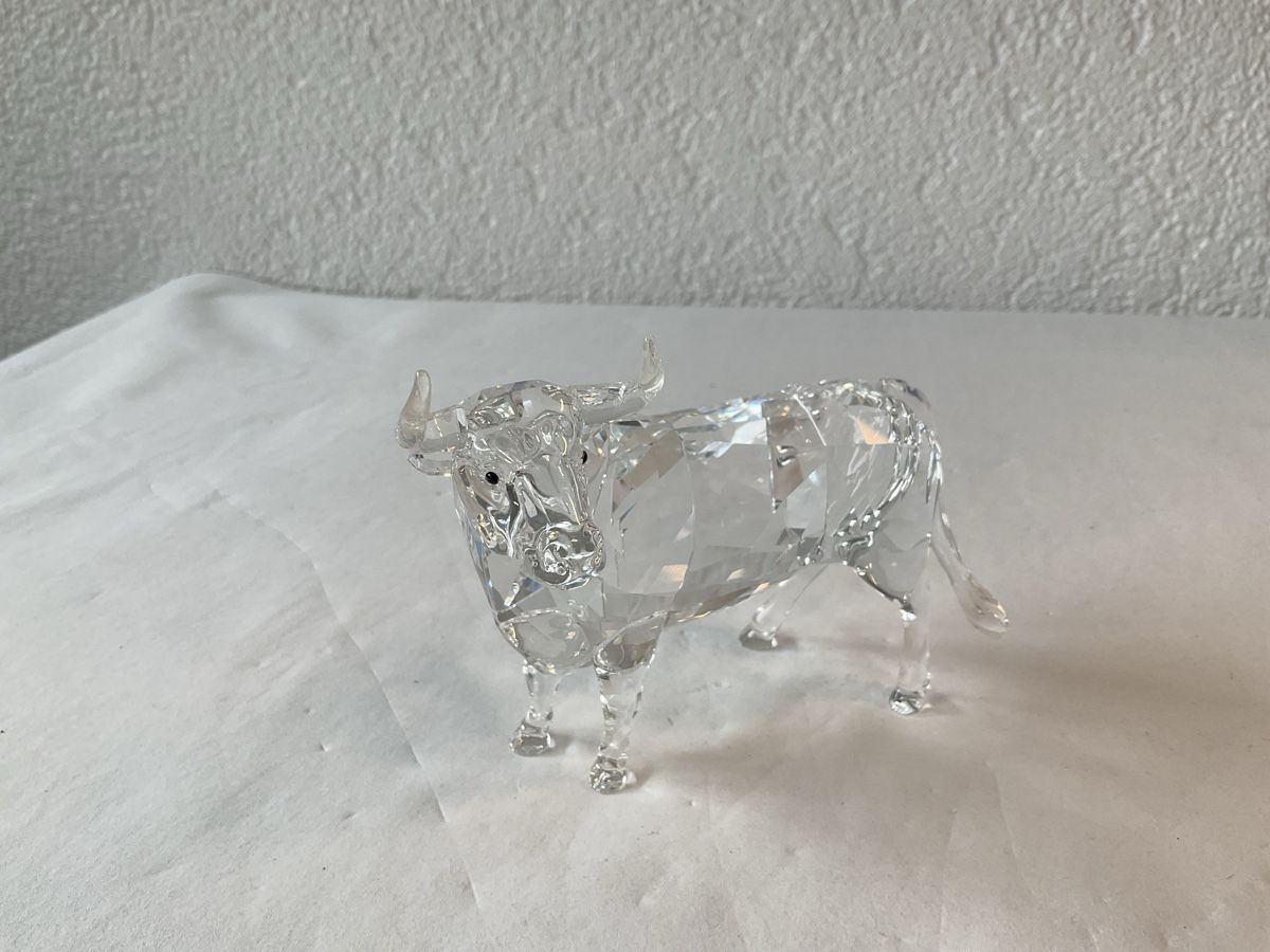 Swarovski Figurines: Swarovski Crystal, taureau  – D'occasion à Malleray par Robot12 1