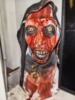 The Nun, Maske selbst modeliert.