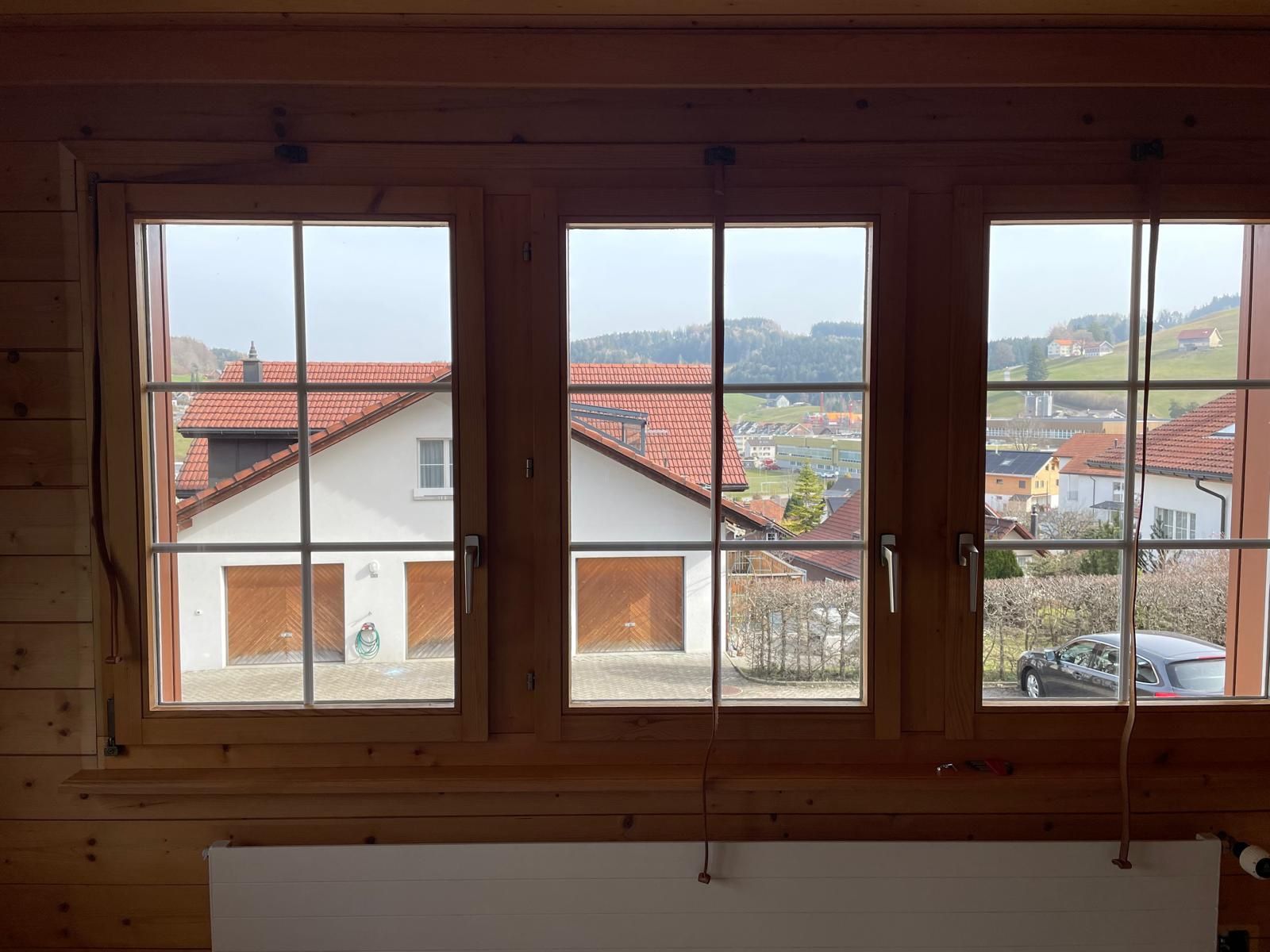 Finestre: 5 Holzfenster 2-fach verglast mit Einbaurahmen – Usato da Heiden venduto da sen_w68f 1