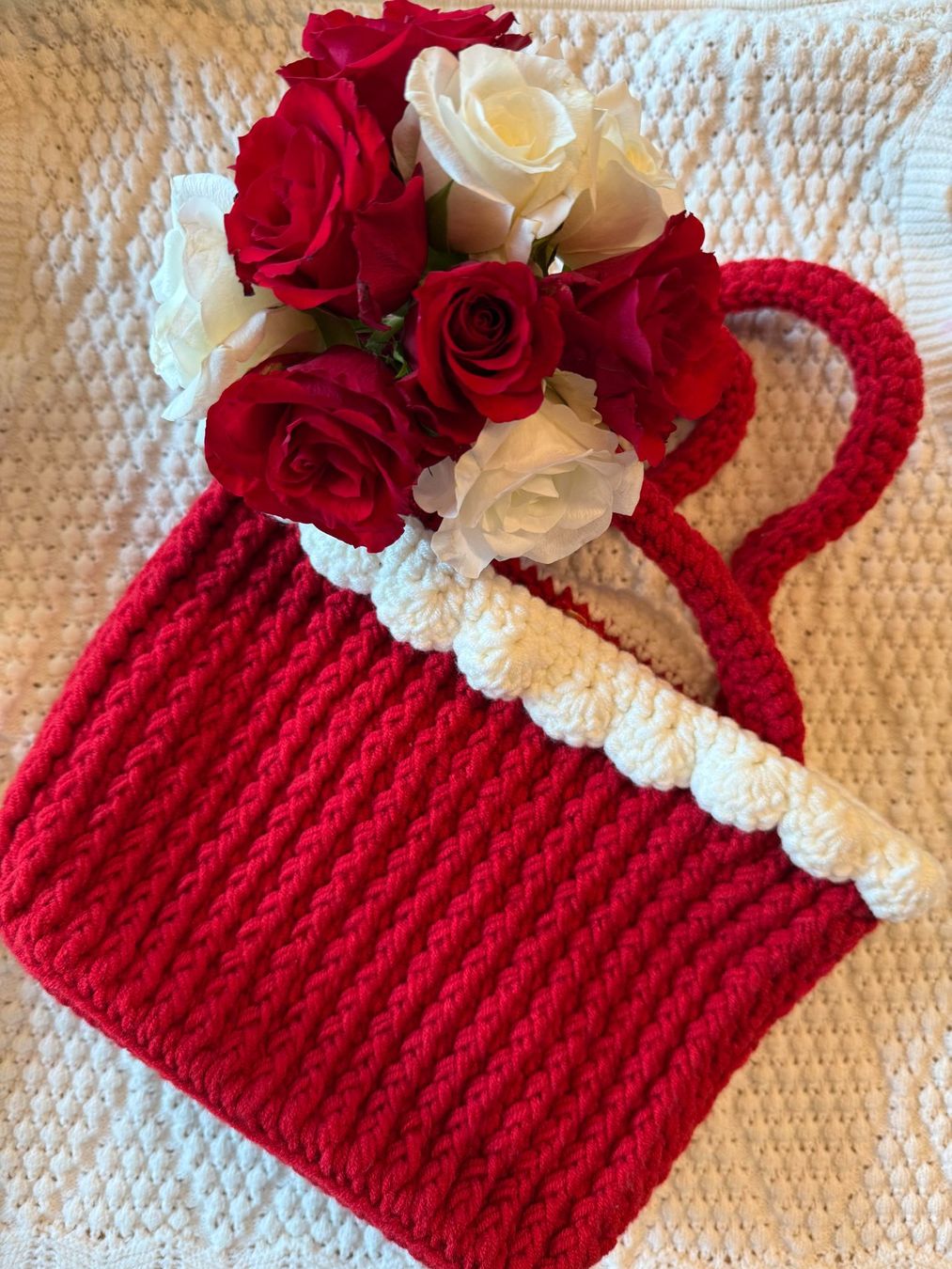 Borse da donna: Crochet Handbag with Mushroom Pattern – Nuovo e nell'imballaggio originale da Russikon venduto da Moc_r7pn 1