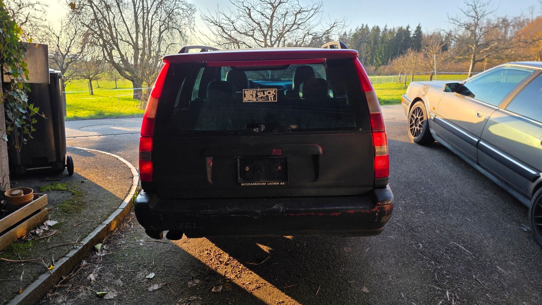 Volvo Automobili: Volvo V70 2.4T – Usato da Oberwil-Lieli venduto da inc_p5ff 2