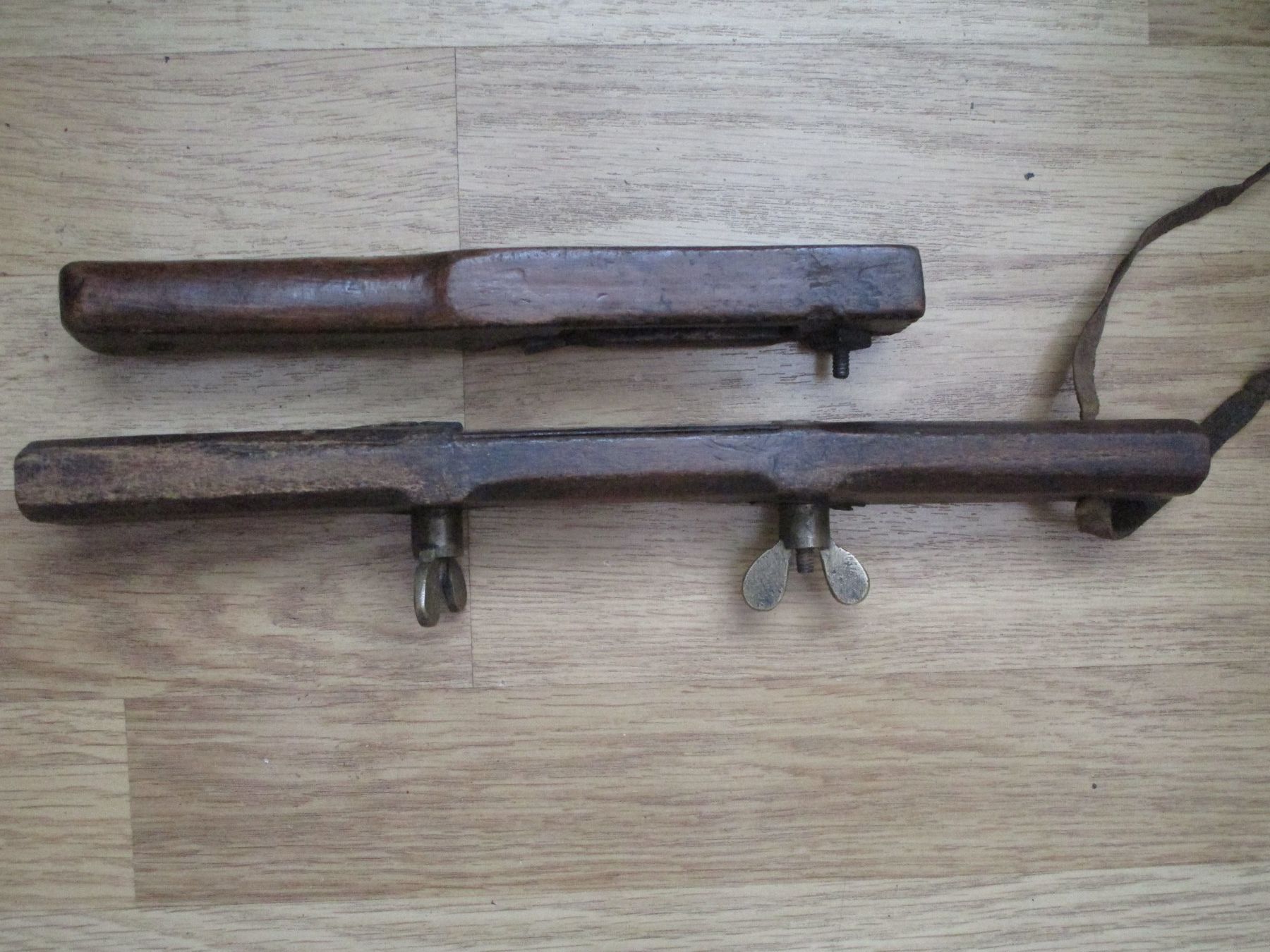 Tous les outils: 2 antike Holzhobel – D'occasion à Heimberg par Lupo57 3