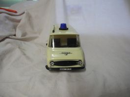 SKODA  AMBULANZ KADEN  21 CM LÄNGE  UNBESPIELT