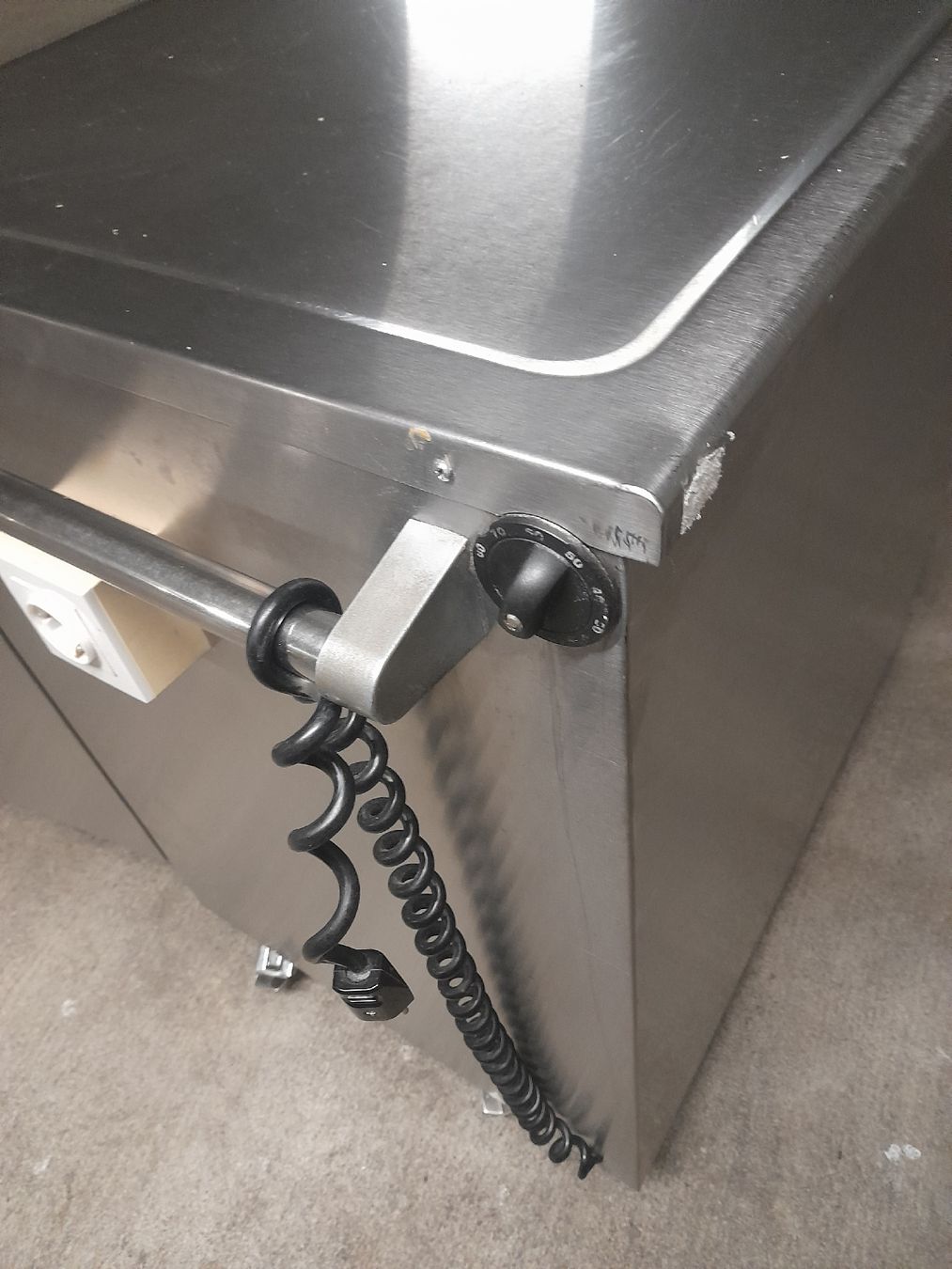 Stromzufuhr: Warmschrank – Gebraucht aus Glattbrugg von B_B 3