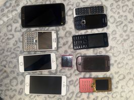 Diverse Retro-Handy Sammlung inkl. iPhones (9 Stk.)
