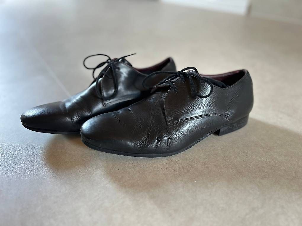 Scarpe da uomo: Chaussures en cuir pour homme – Usato da Le Locle venduto da sfe_ctq6 1