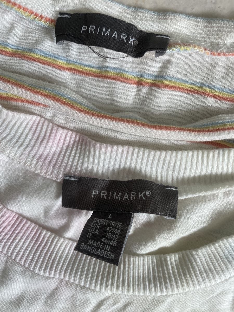 Primark T-shirt: 2 süsse Crop Tops Primark Grösse L – Usato da Obergerlafingen venduto da cabo4 2