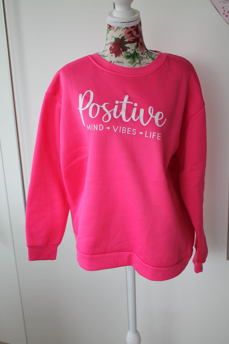 Maglioni & Felpe: Pinker Pullover mit Aufdruck - Positive Vibes - – Nuovo (secondo la descrizione) da Hüttwilen venduto da pinti55