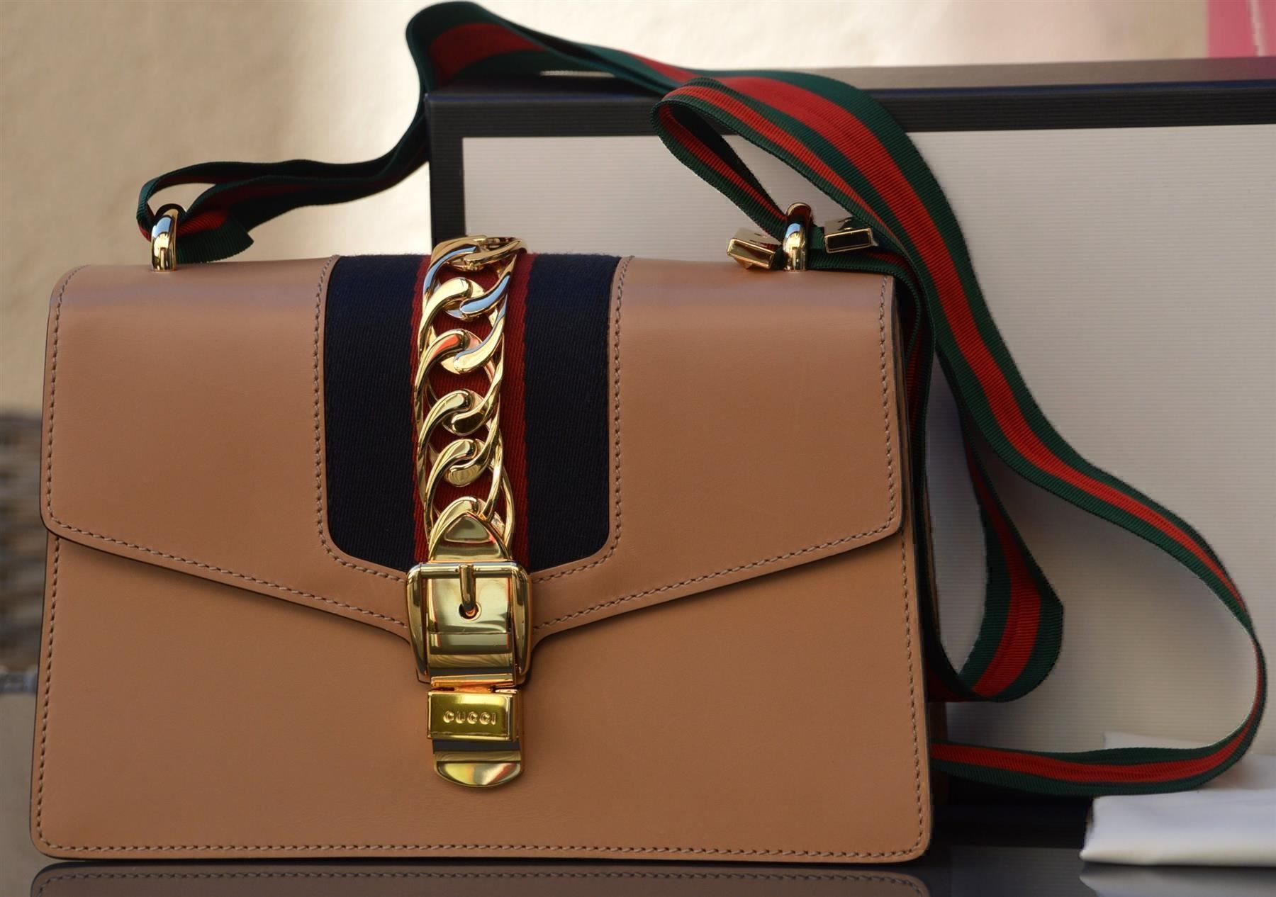 Gucci Borse da donna: Tasche / Sac GUCCI Sylvie – Nuovo e nell'imballaggio originale da Collonges venduto da Auganien 6