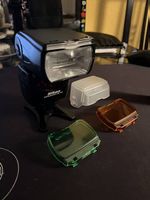 Nikon ab-700 speed light
