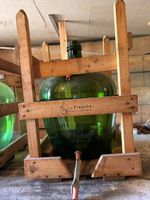 Mostflasche - Glasflasche mit Holzgestell und Hahn Grösse XL