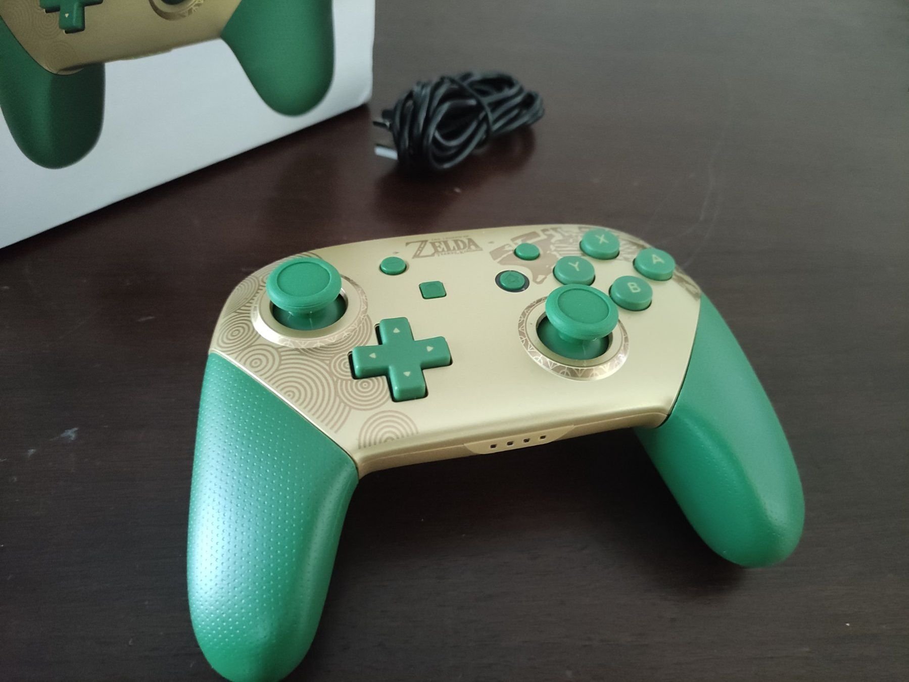 Controller: Manette pour Switch - Zelda – Nuovo (secondo la descrizione) da YVERDON-LES-BAINS venduto da Tony-no