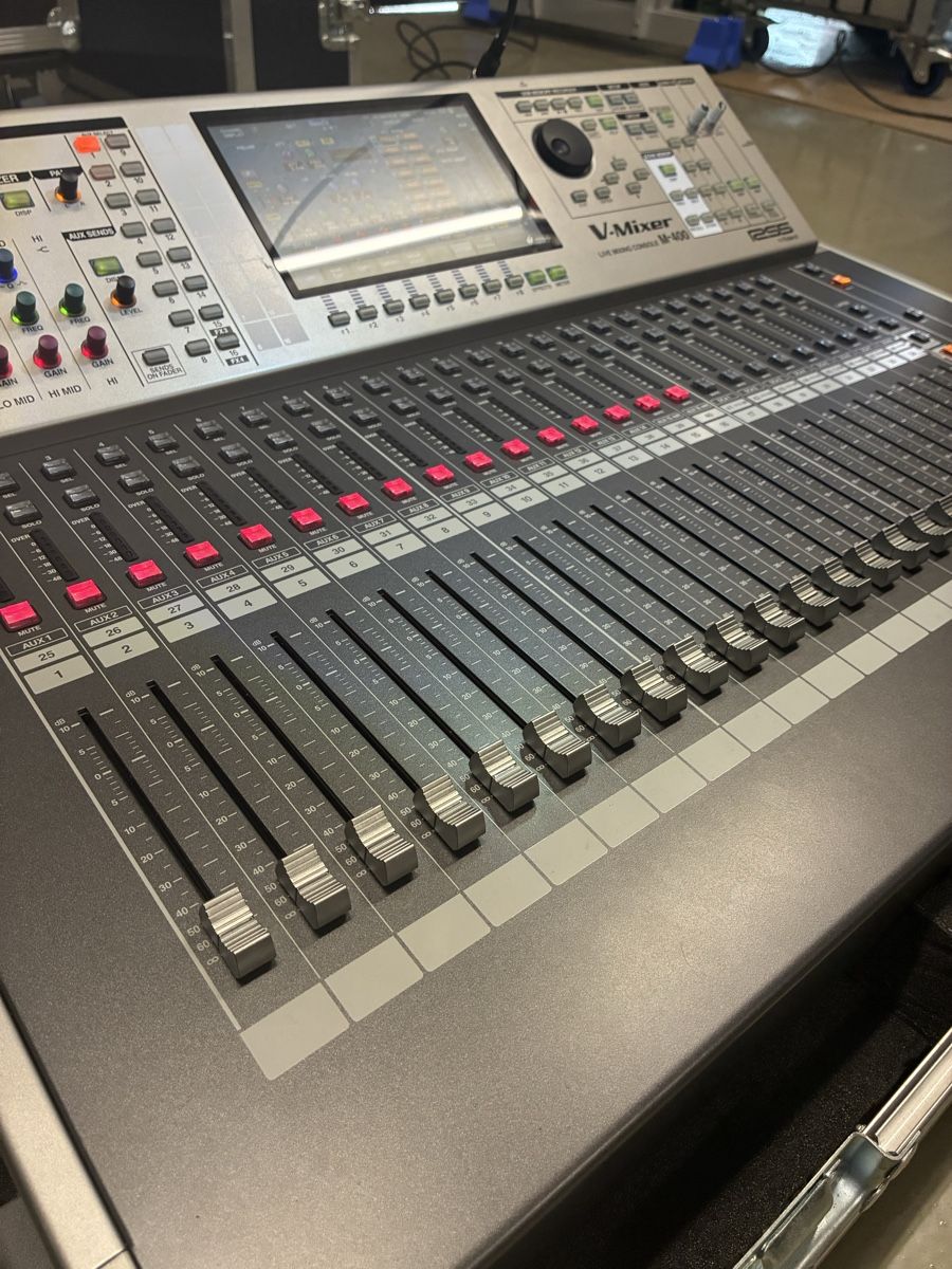 Roland Console di mixaggio: Mischpult Roland M400 – Usato da Rotkreuz venduto da Dreinle 6