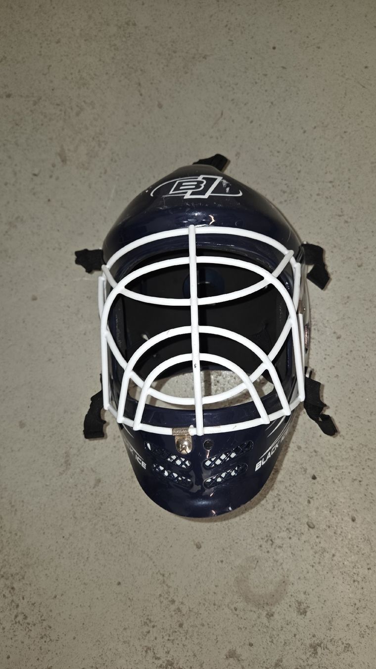 Helme: Goalie Helm – Gebraucht aus Esslingen von O.Haubensak